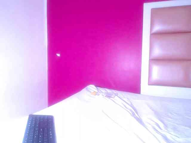 ebony-suggarmommy webcam