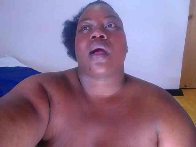 ebony-suggarmommy webcam