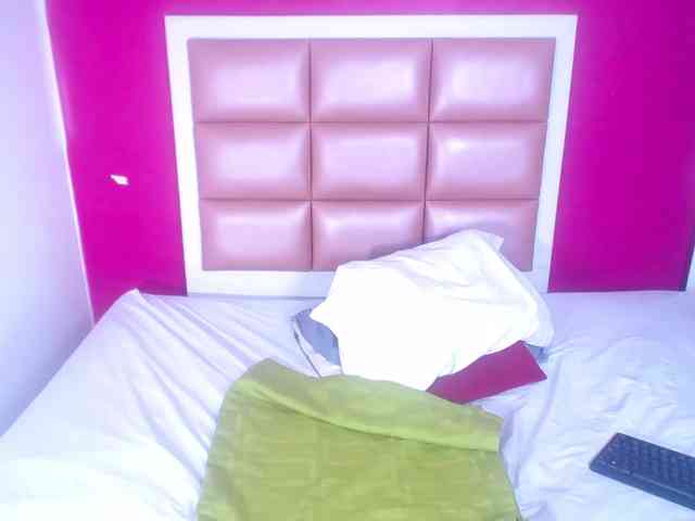 ebony-suggarmommy webcam