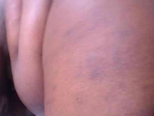 ebony-suggarmommy webcam