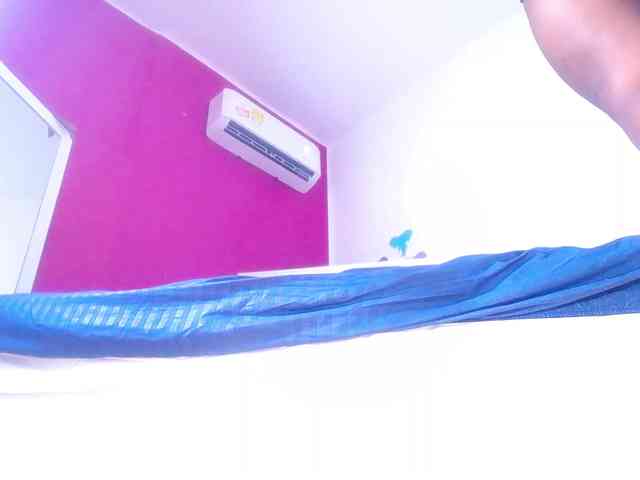 ebony-suggarmommy webcam