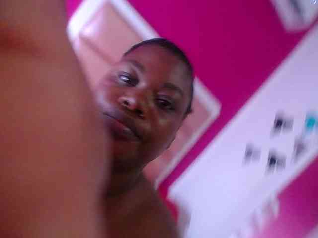 ebony-suggarmommy webcam