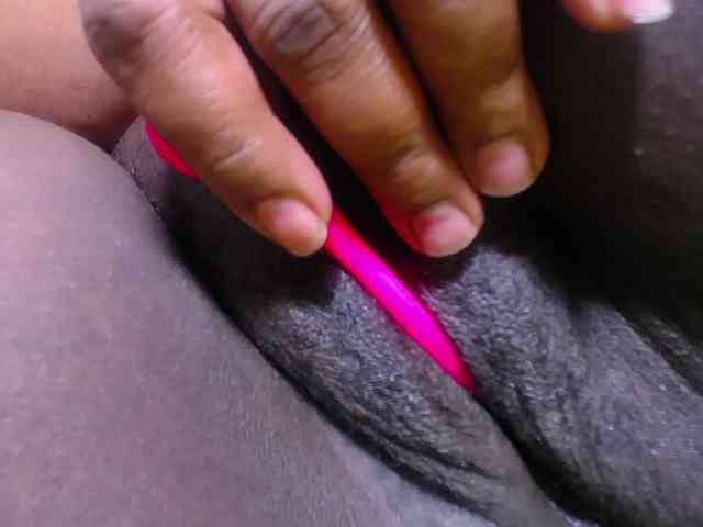 ebony-suggarmommy webcam