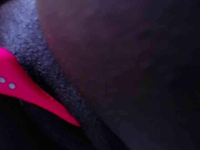 ebony-suggarmommy webcam