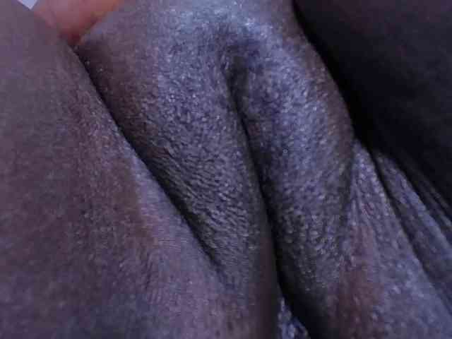 ebony-suggarmommy webcam