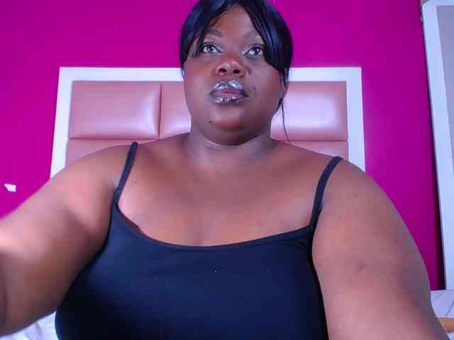 ebony-suggarmommy webcam