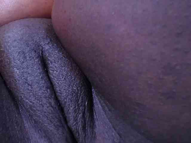 ebony-suggarmommy webcam