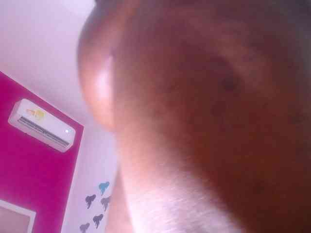 ebony-suggarmommy webcam