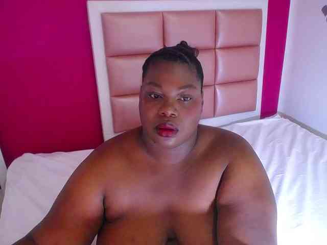 ebony-suggarmommy webcam