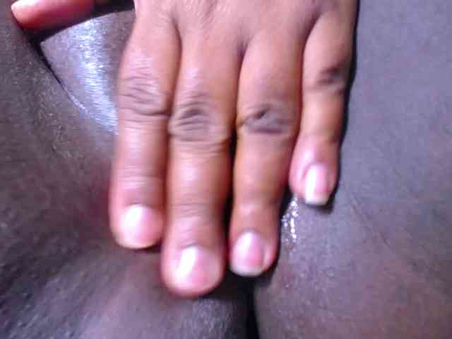 ebony-suggarmommy webcam