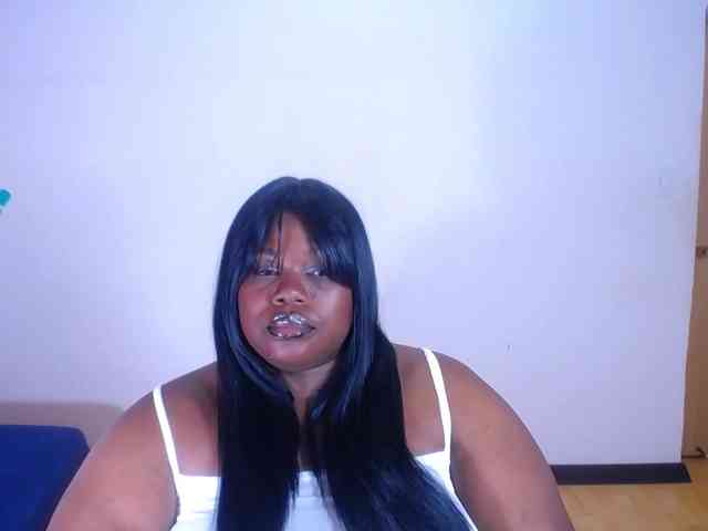 ebony-suggarmommy webcam