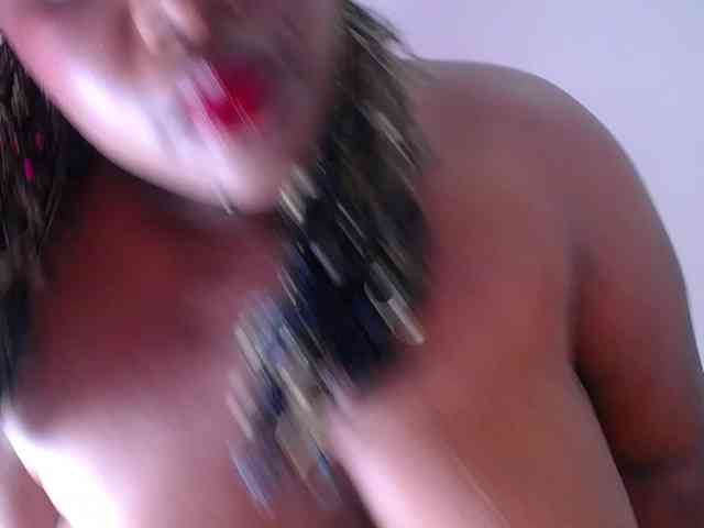 ebony-suggarmommy webcam