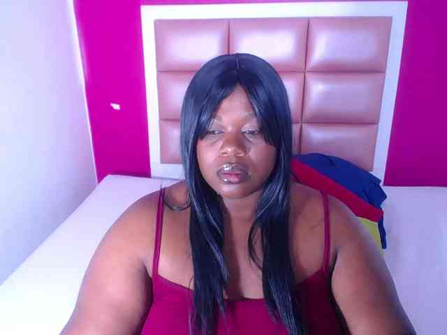 ebony-suggarmommy webcam