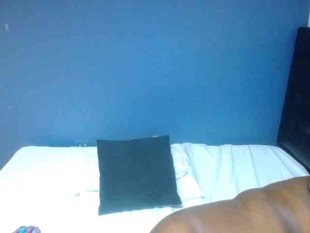 ebony-suggarmommy webcam
