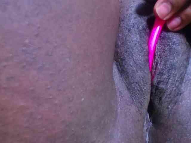 ebony-suggarmommy webcam