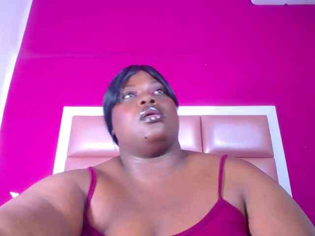 ebony-suggarmommy webcam