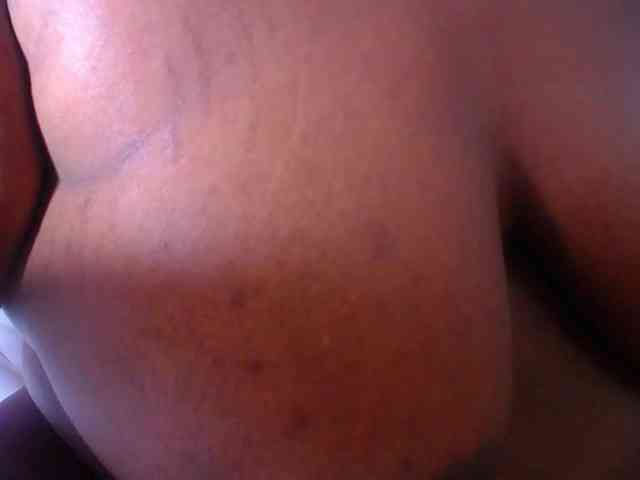 ebony-suggarmommy webcam