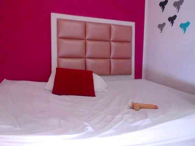 ebony-suggarmommy webcam
