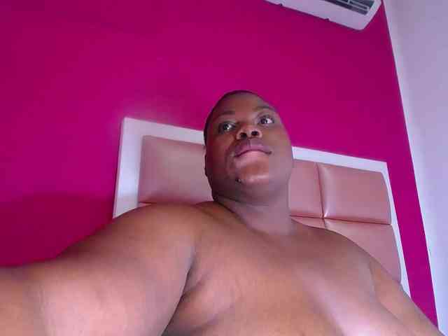 ebony-suggarmommy webcam