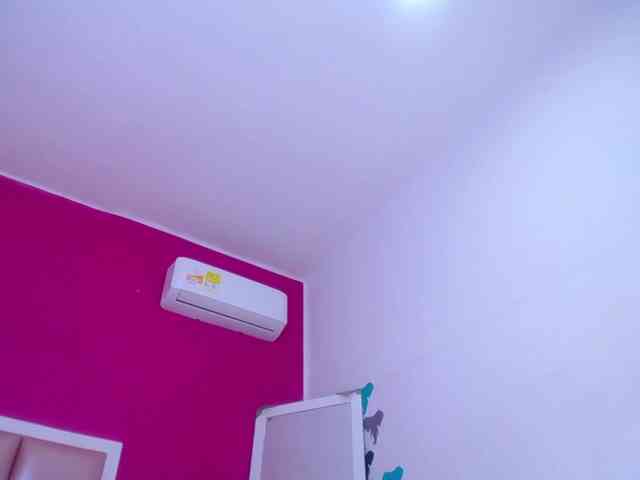 ebony-suggarmommy webcam