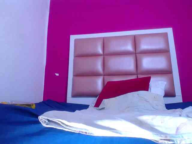 ebony-suggarmommy webcam