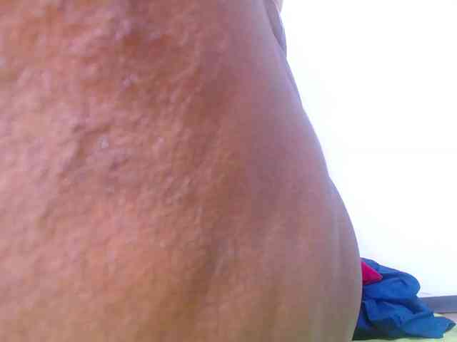 ebony-suggarmommy webcam