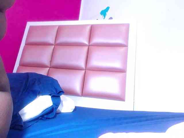 ebony-suggarmommy webcam