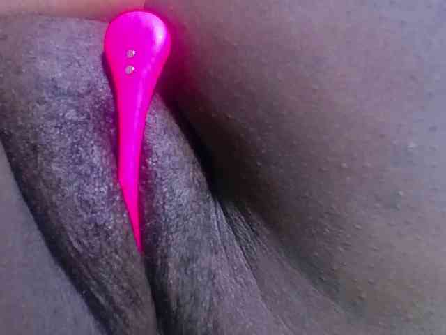 ebony-suggarmommy webcam