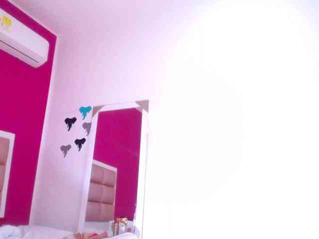 ebony-suggarmommy webcam