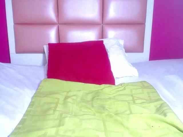 ebony-suggarmommy webcam