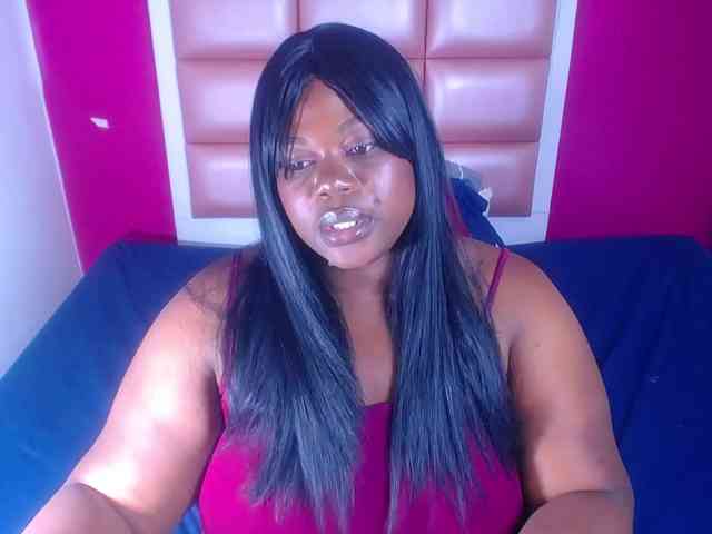 ebony-suggarmommy webcam