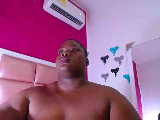 ebony-suggarmommy webcam