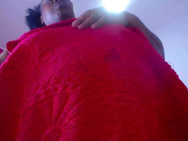 ebony-suggarmommy webcam