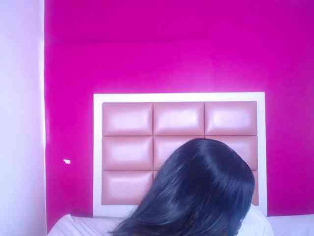 ebony-suggarmommy webcam