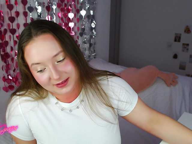 -EmilyxGrasez-'s BongaCams show and profile