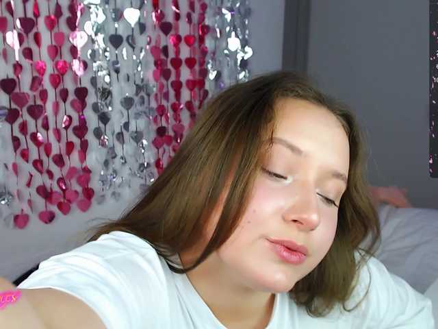 -EmilyxGrasez-'s BongaCams show and profile
