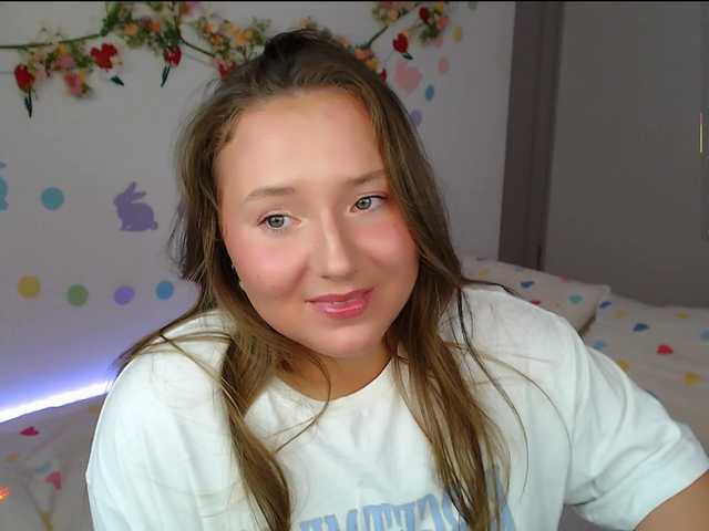 -EmilyxGrasez-'s BongaCams show and profile