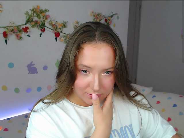 -EmilyxGrasez-'s BongaCams show and profile