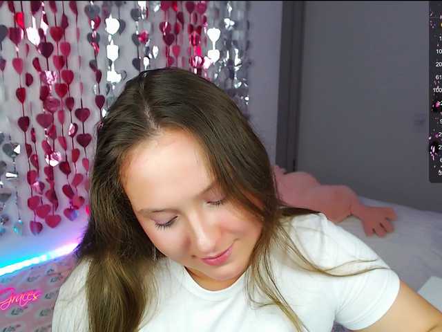 -EmilyxGrasez-'s BongaCams show and profile