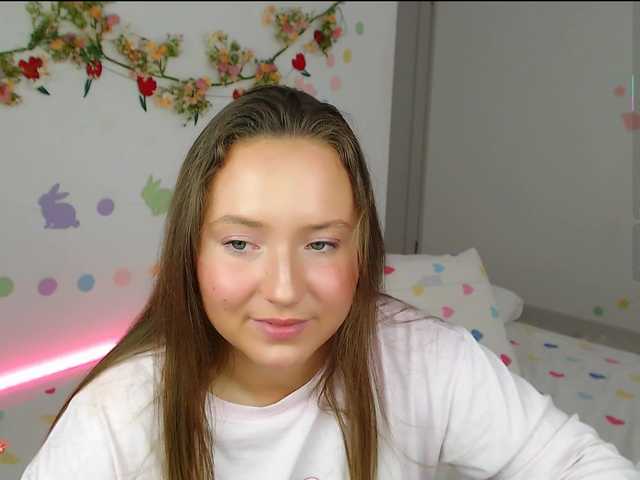 -EmilyxGrasez-'s BongaCams show and profile