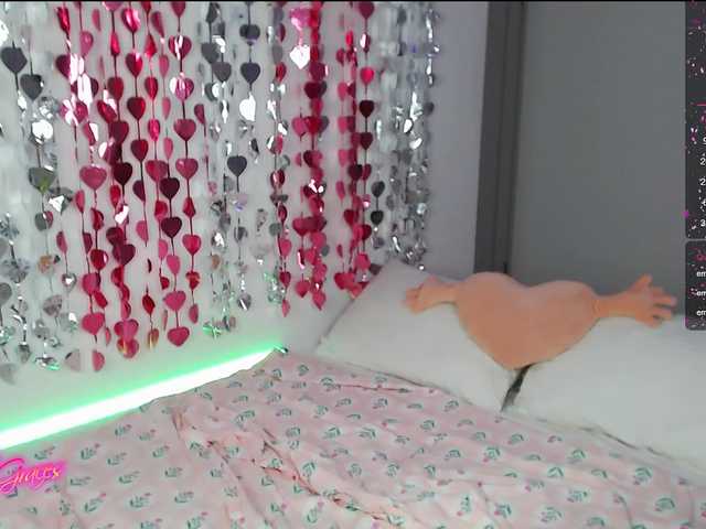 -EmilyxGrasez-'s BongaCams show and profile