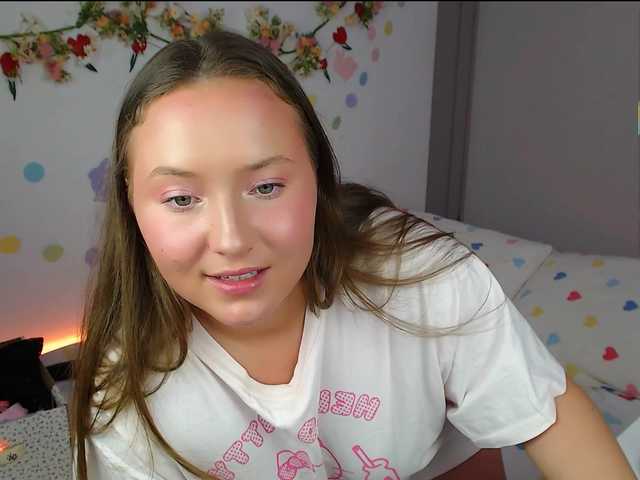 -EmilyxGrasez-'s BongaCams show and profile