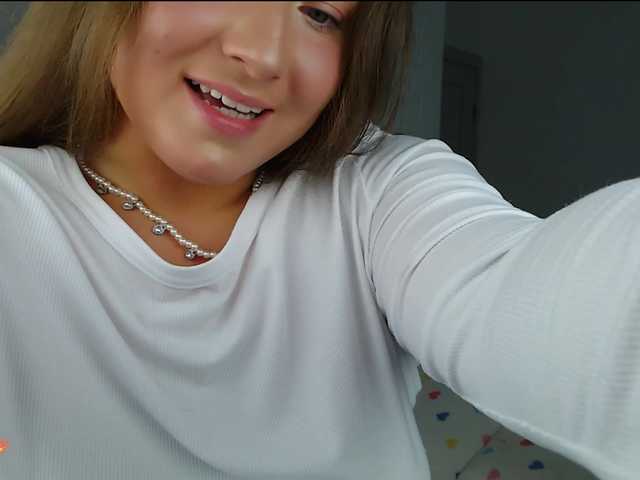 -EmilyxGrasez-'s BongaCams show and profile