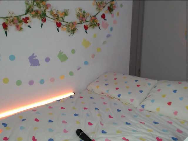 -EmilyxGrasez-'s BongaCams show and profile