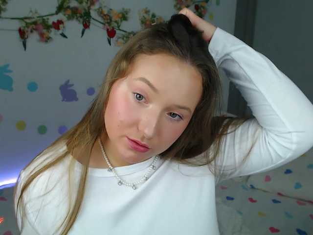 -EmilyxGrasez-'s BongaCams show and profile