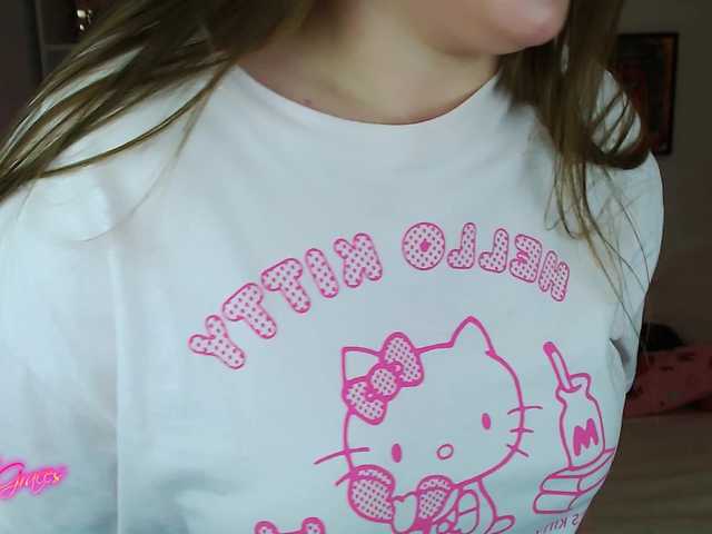 -EmilyxGrasez-'s BongaCams show and profile