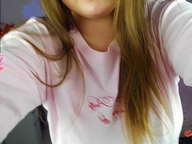 -EmilyxGrasez-'s BongaCams show and profile