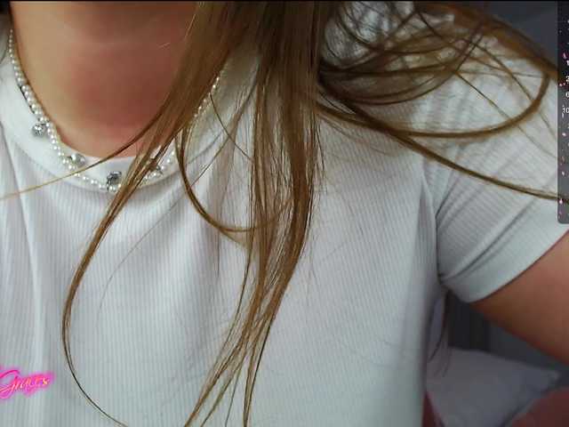 -EmilyxGrasez-'s BongaCams show and profile