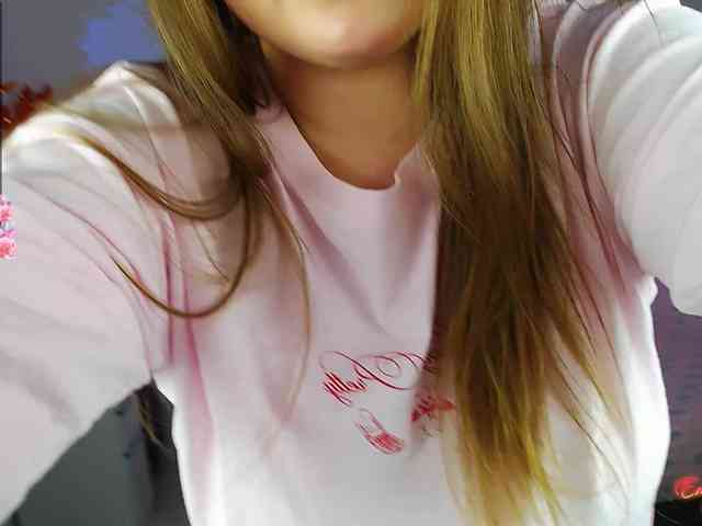 -EmilyxGrasez- webcam