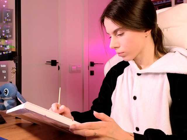 -naomisweet-'s BongaCams show and profile